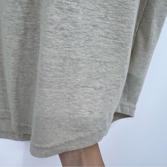 Gap Beige Shimmer V-Neck Lightweight Linen Tee Medium - Picture 3 of 5